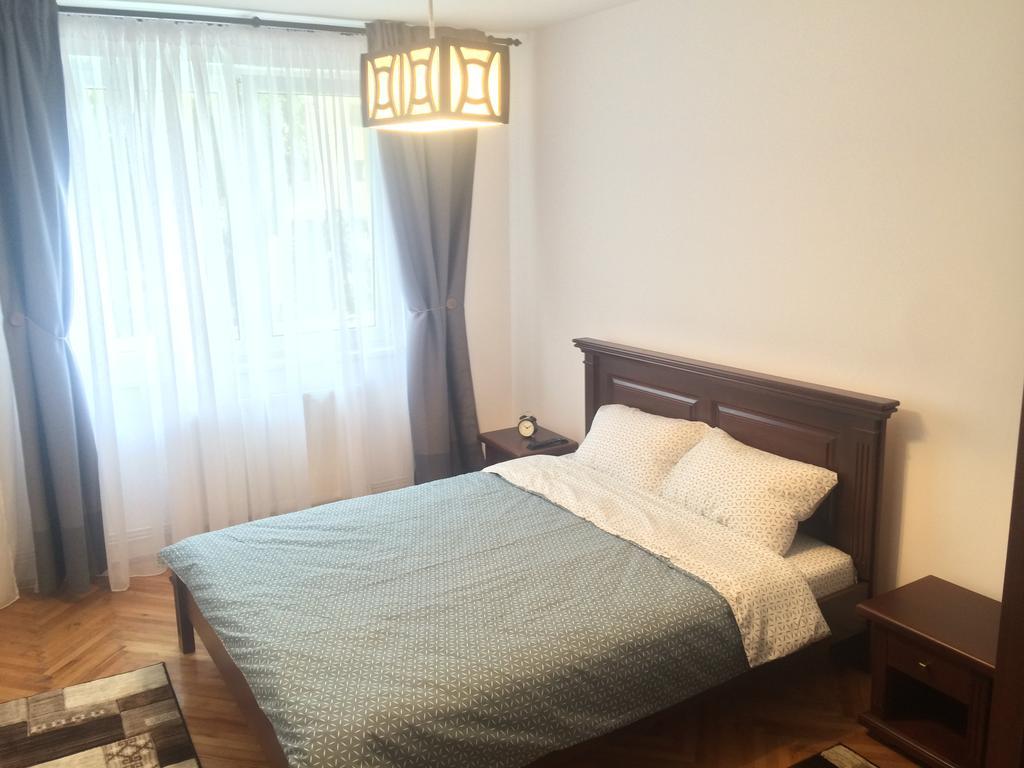 Apartment Krondays Braşov Exteriör bild