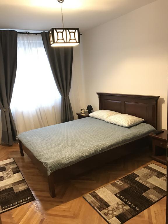 Apartment Krondays Braşov Exteriör bild